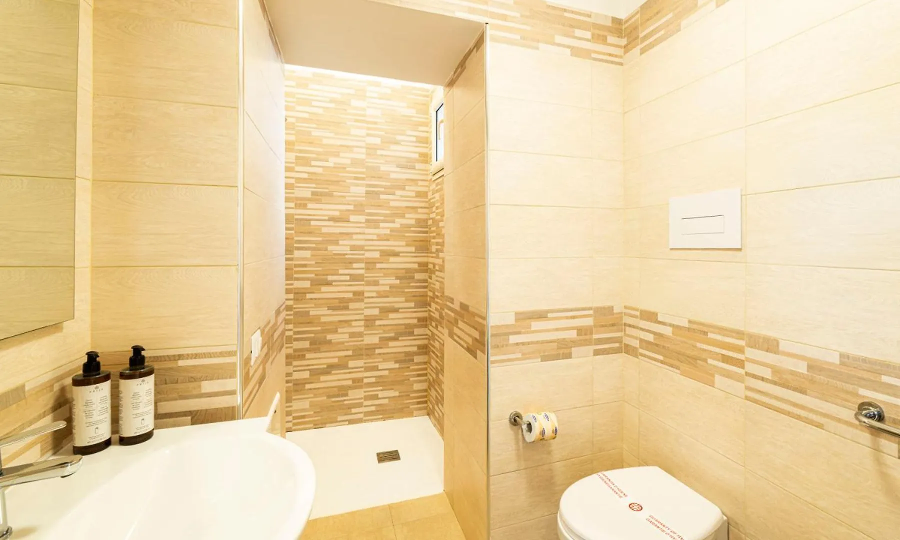 Corso 138 - Sleep & Fly - By Domusextra Bed & Breakfast Naples