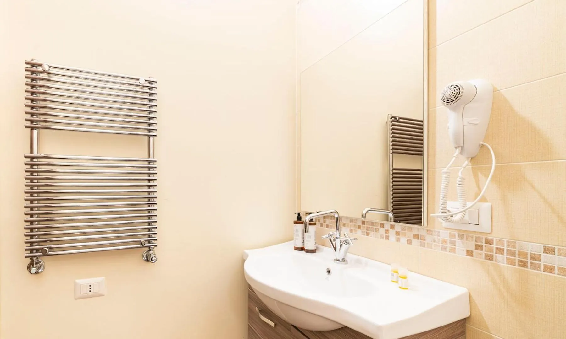 Corso 138 - Sleep & Fly - By Domusextra Bed & Breakfast Naples Italy