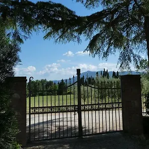 Casa Giuliana , Chiusi Włochy